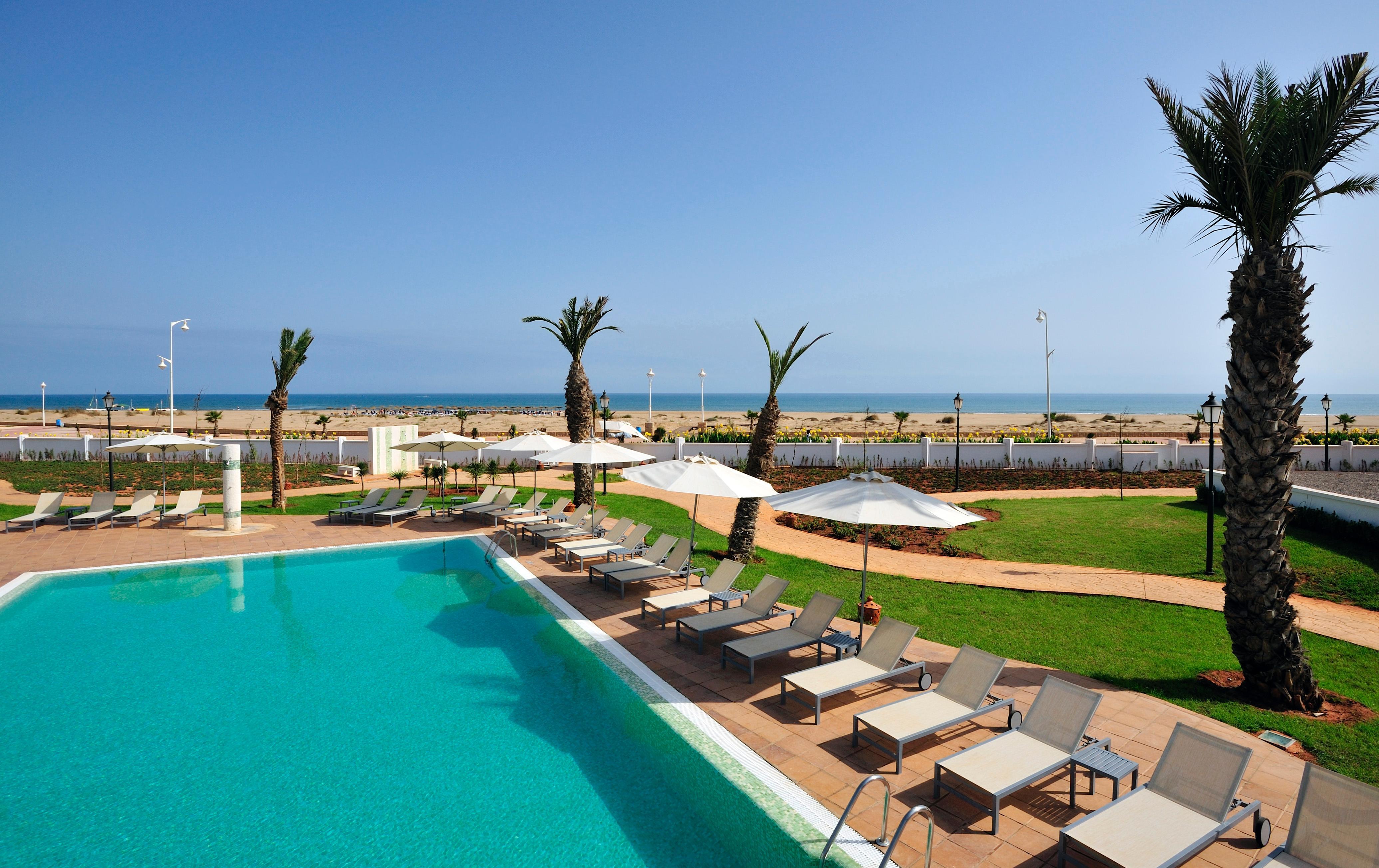 מלון Iberostar Waves Saïdia מראה חיצוני תמונה View of the beach from the hotel