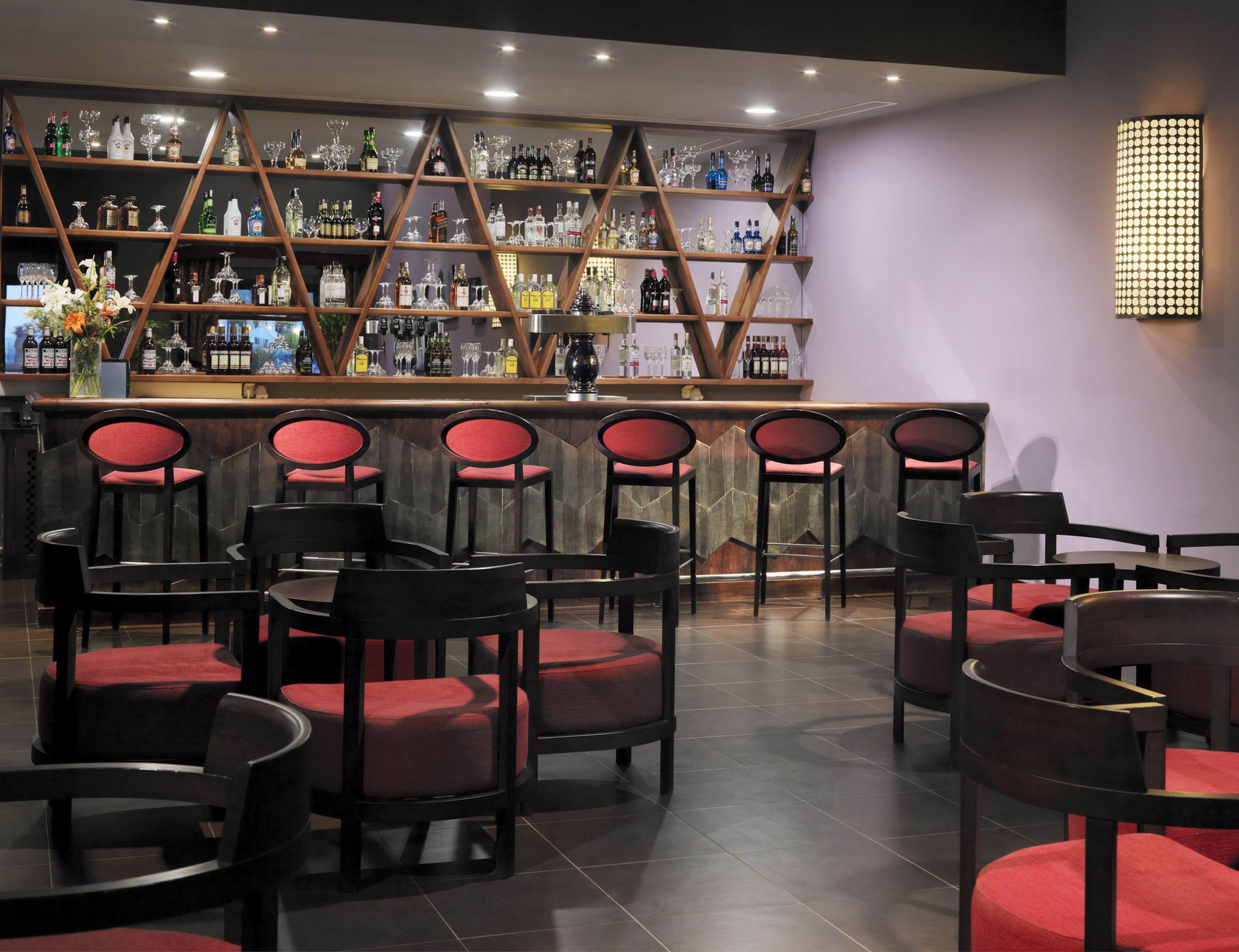מלון Iberostar Waves Saïdia מראה חיצוני תמונה The bar at the hotel
