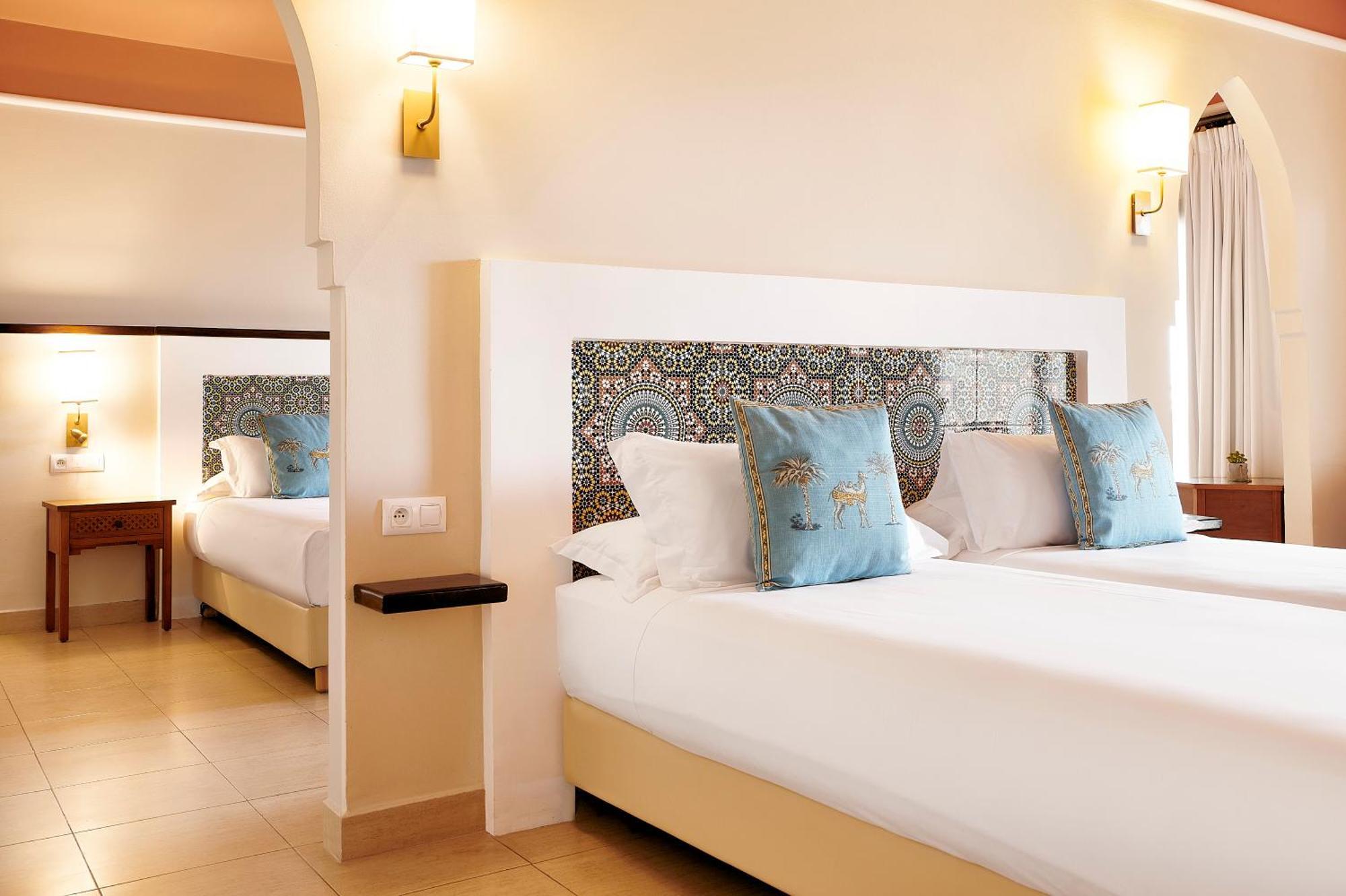 מלון Iberostar Waves Saïdia מראה חיצוני תמונה A room at the hotel