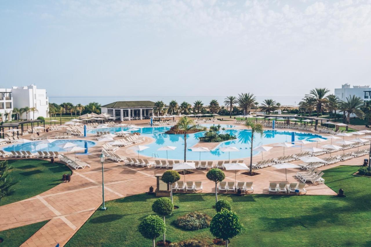 מלון Iberostar Waves Saïdia מראה חיצוני תמונה The swimming pool at the hotel